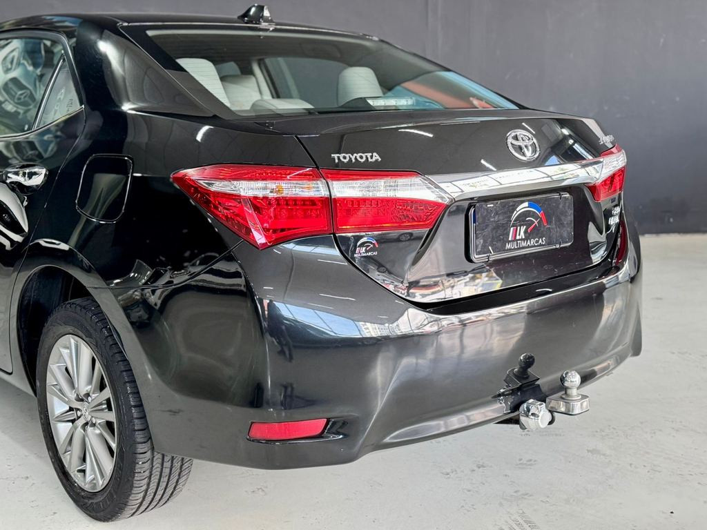Toyota Corolla Preto