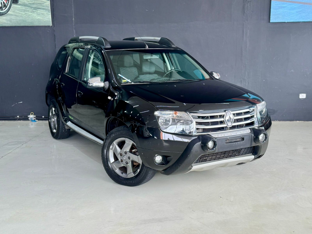 Renault Duster Preto