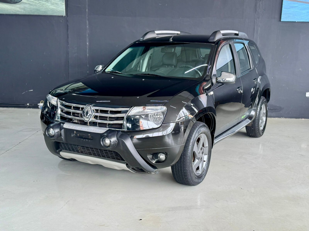 Renault Duster Preto