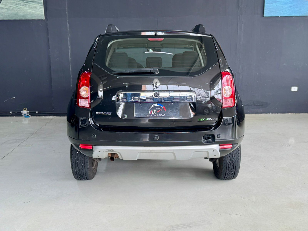 Renault Duster Preto