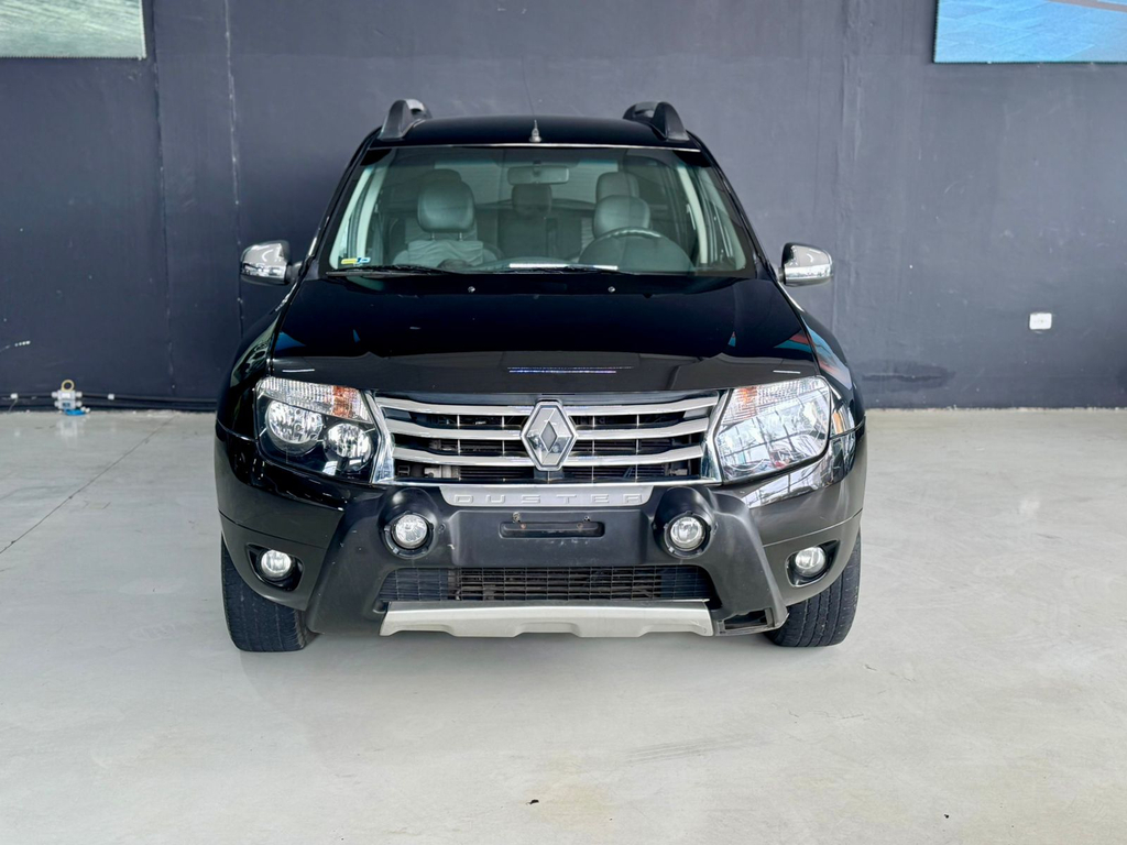 Renault Duster Preto