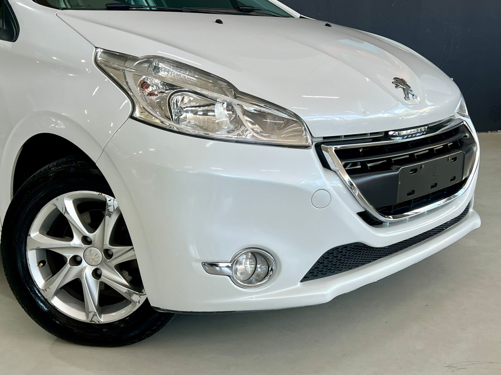 Peugeot 208 Branco