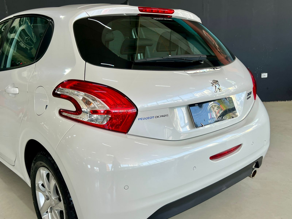 Peugeot 208 Branco