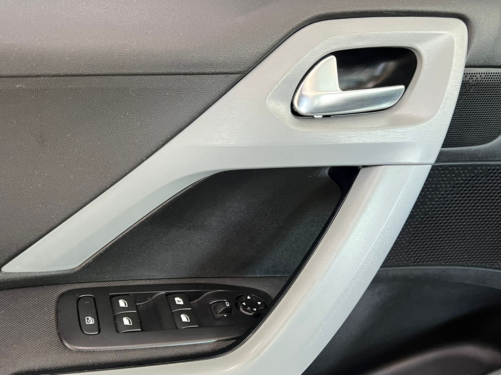 Peugeot 208 Branco