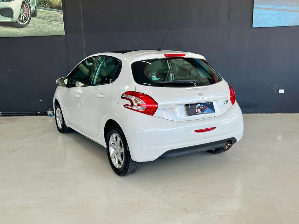 Peugeot 208 Branco