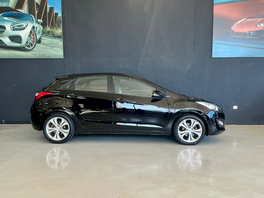 Hyundai i30 Preto