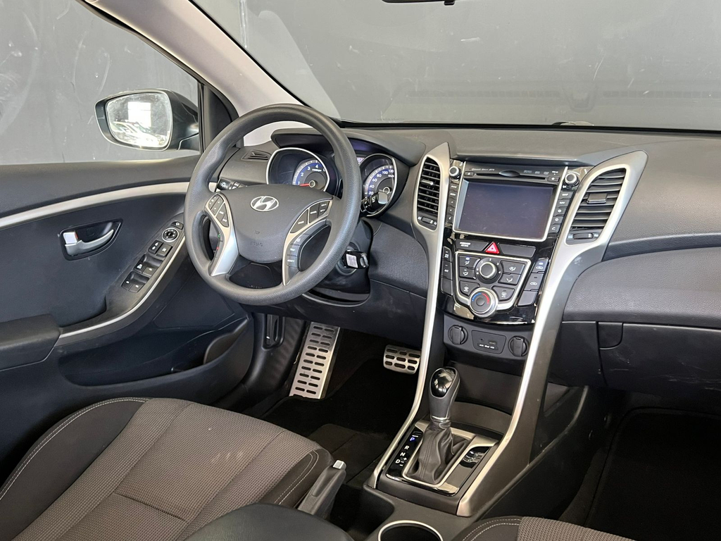 Hyundai i30 Preto
