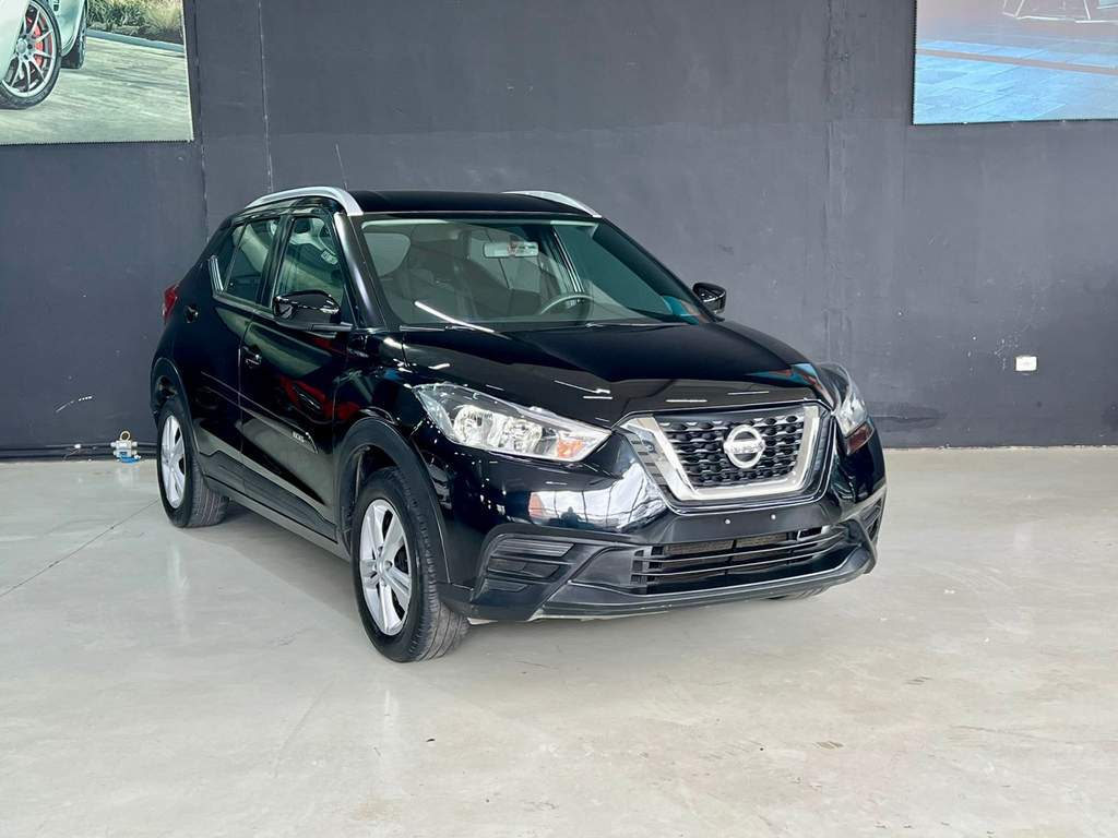 Nissan Kicks Preto