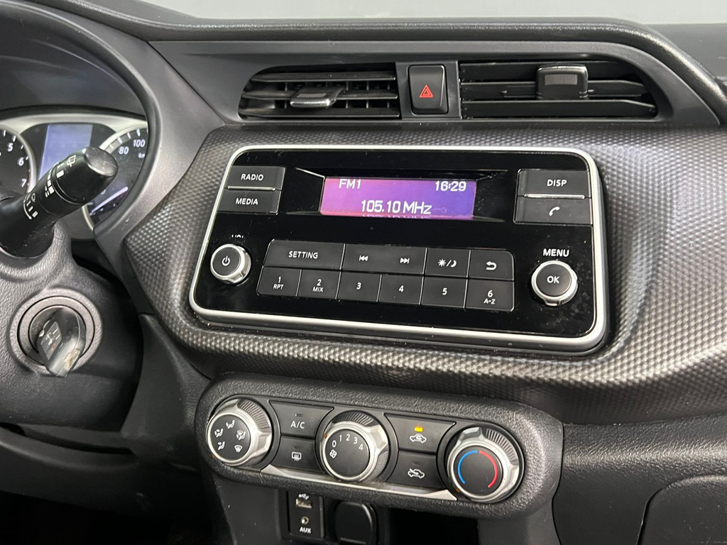 Nissan Kicks Preto