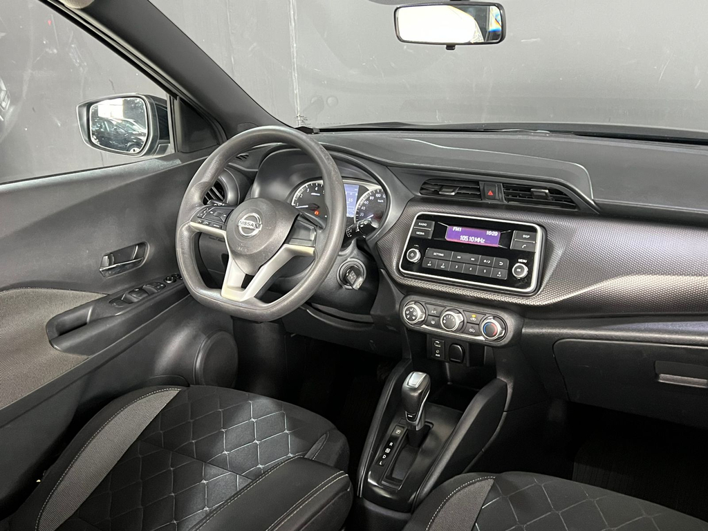 Nissan Kicks Preto