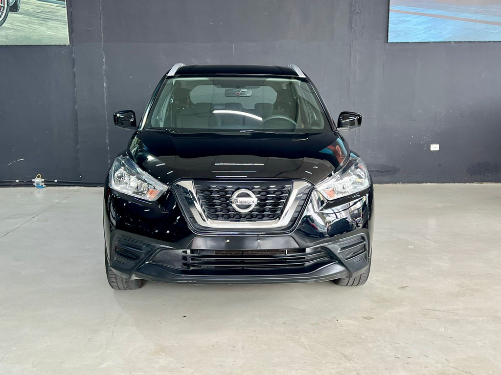 Nissan Kicks Preto