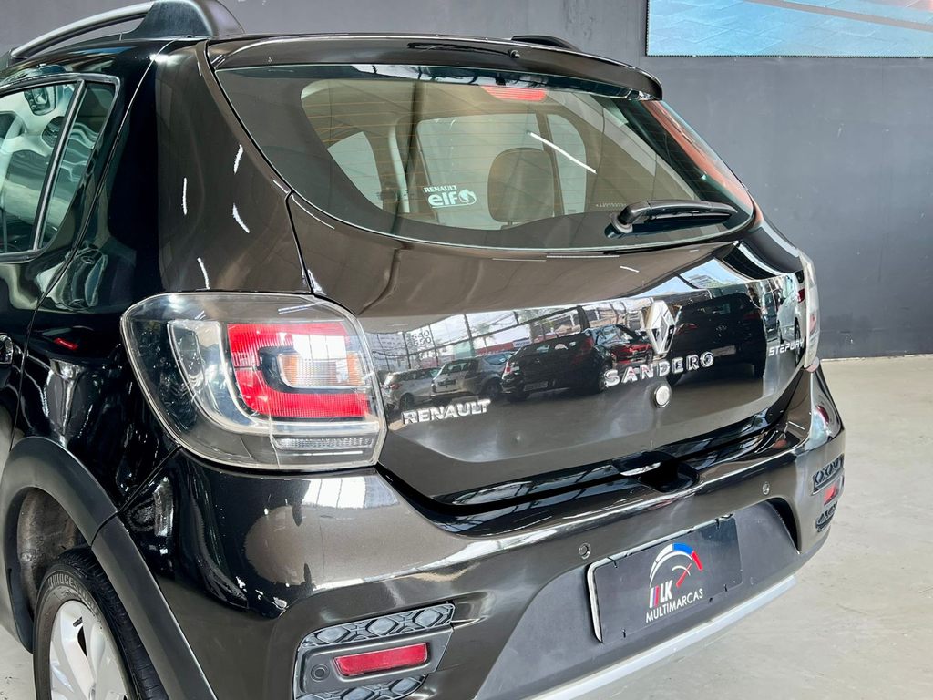Renault Sandero Stepway Preto