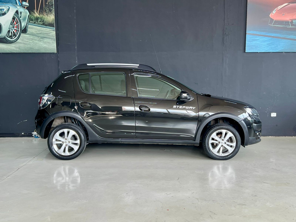 Renault Sandero Stepway Preto