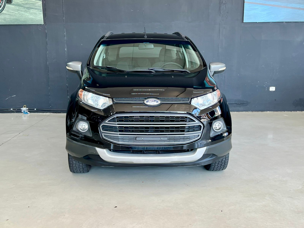 Ford EcoSport Preto