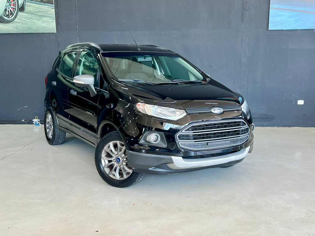 Ford EcoSport Preto