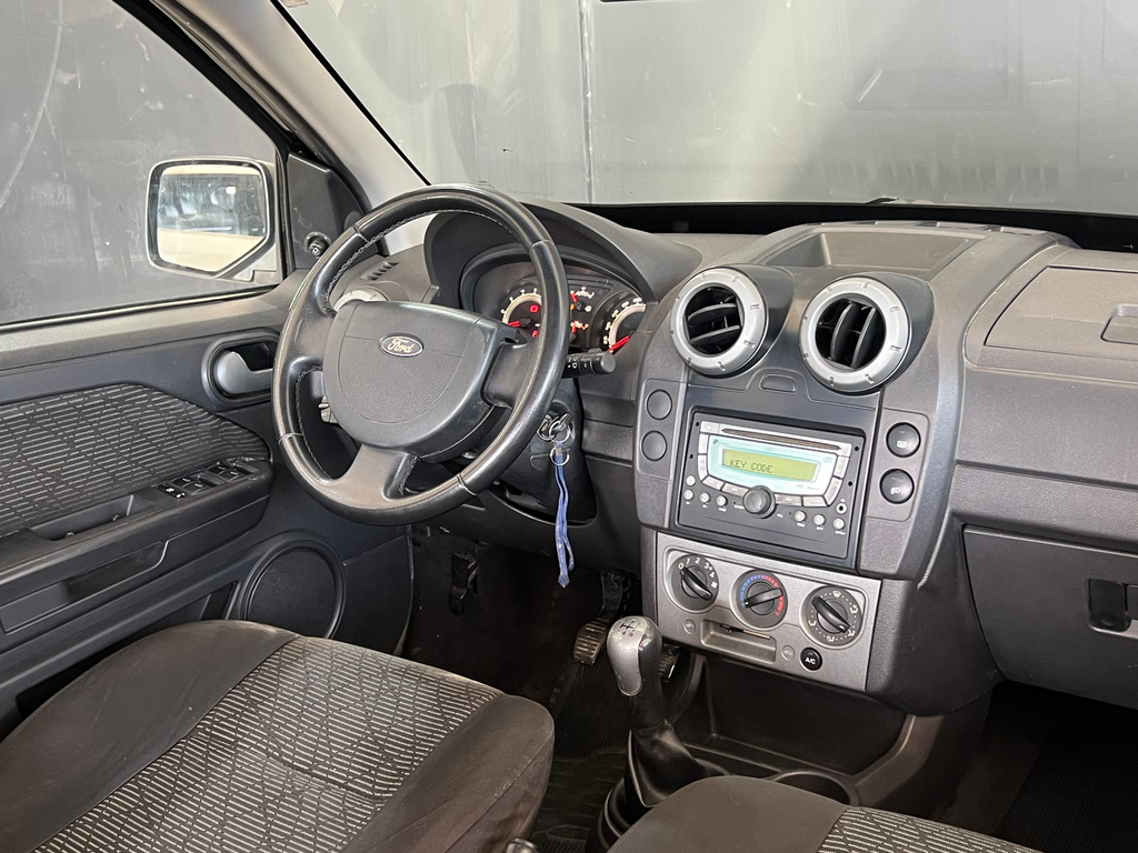 Ford EcoSport Preto