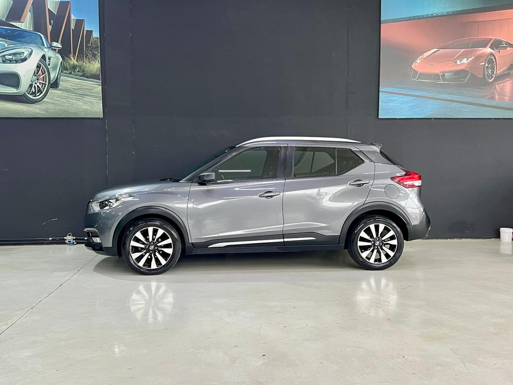 Nissan Kicks Cinza