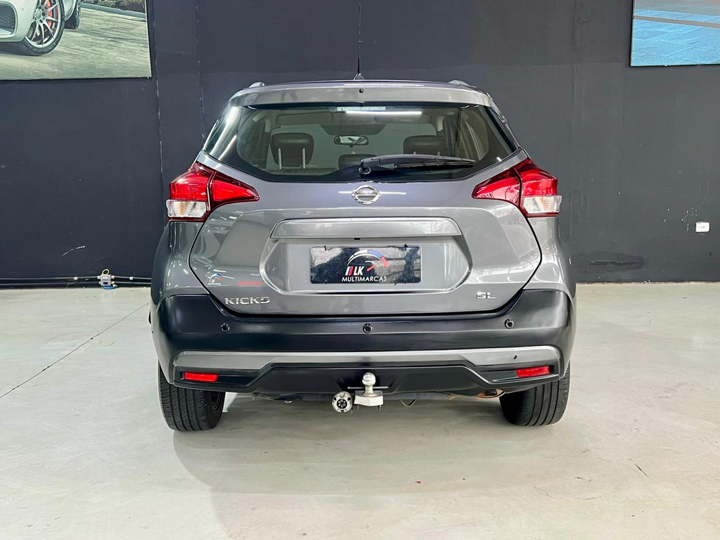 Nissan Kicks Cinza