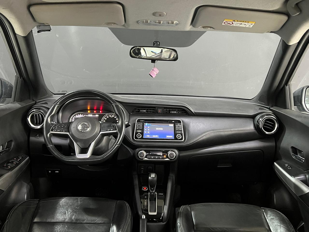 Nissan Kicks Cinza