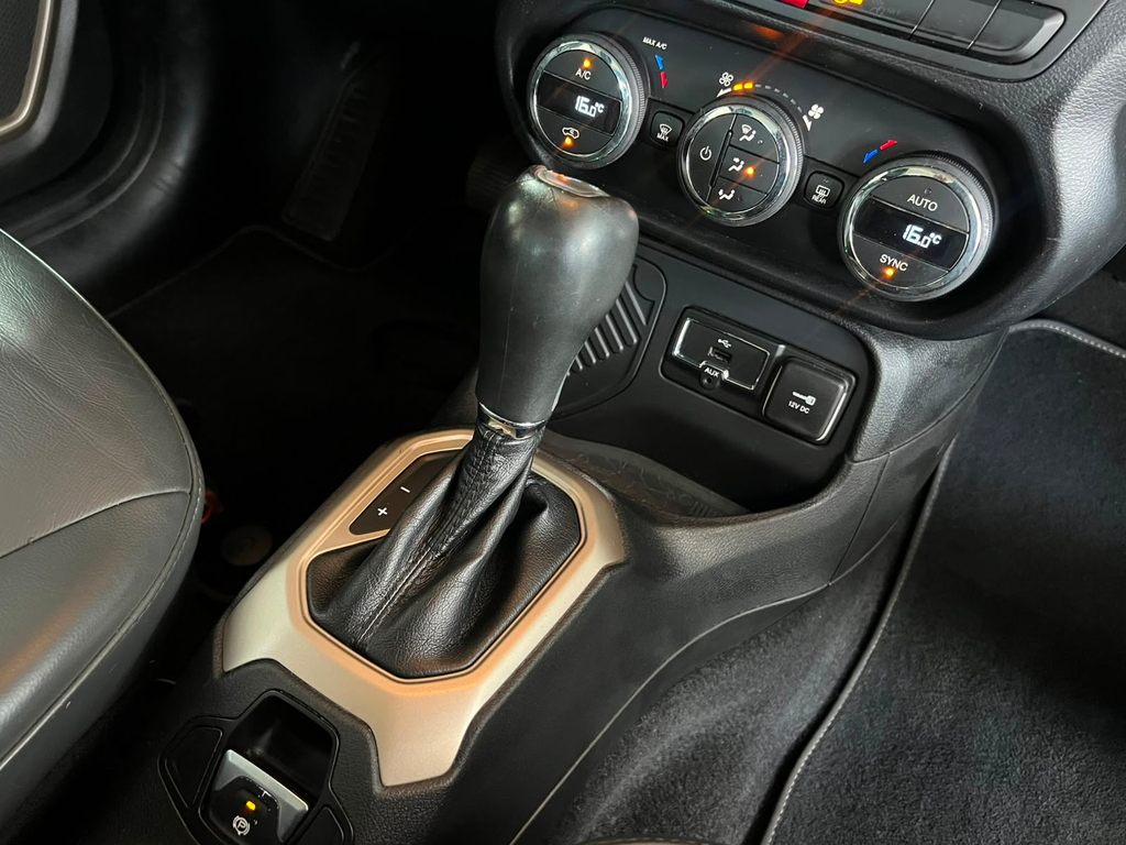 Jeep Renegade Preto