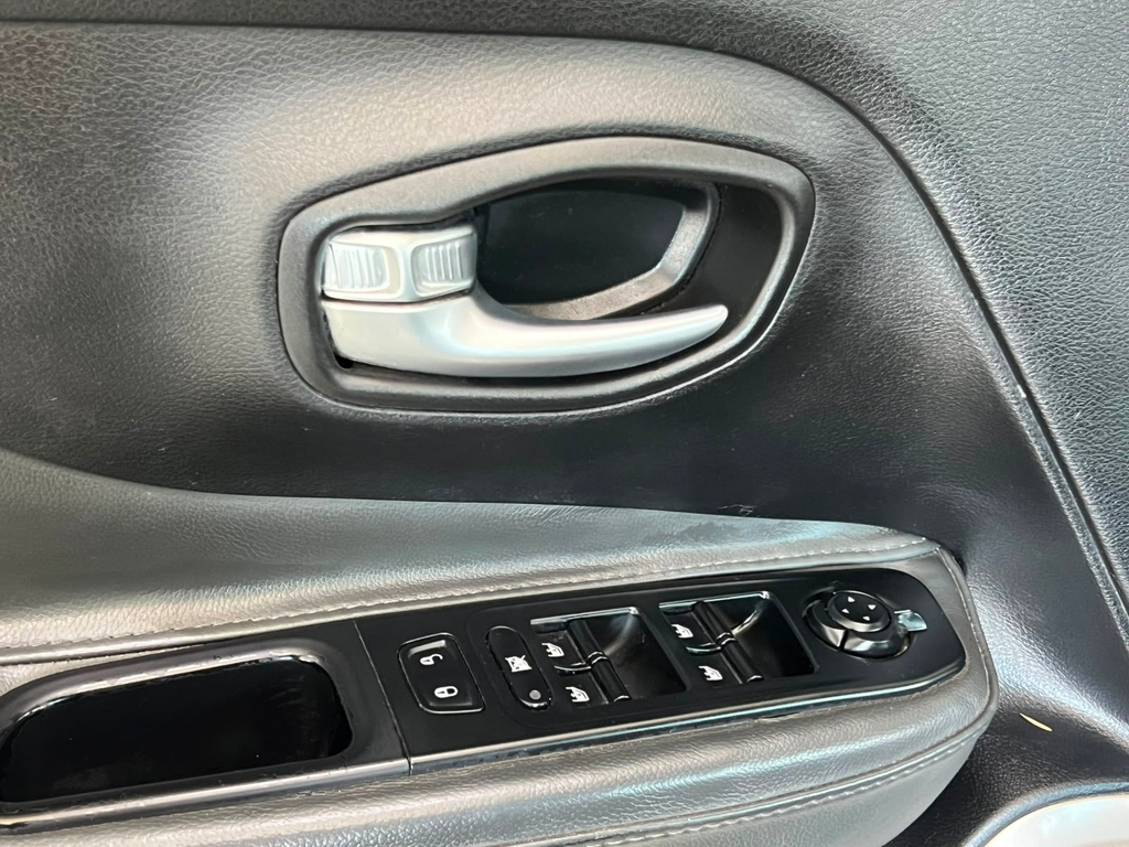 Jeep Renegade Preto