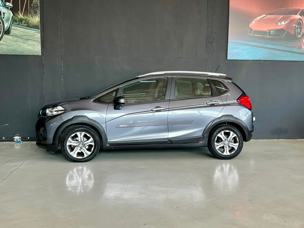 Honda WR-V Cinza
