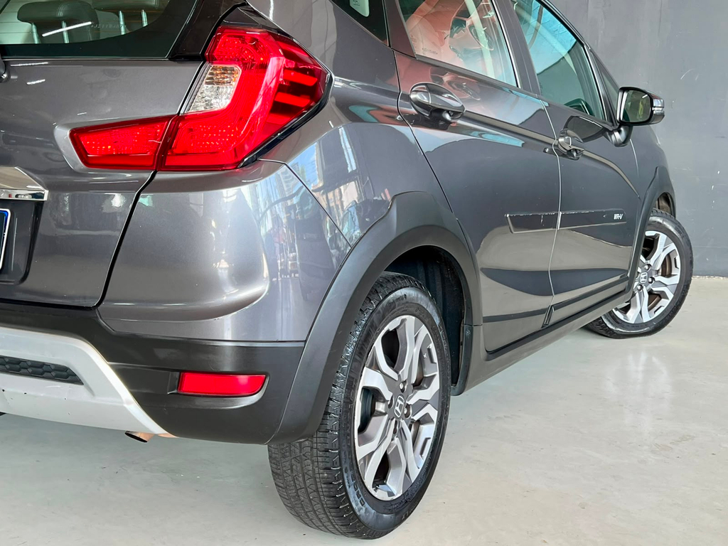 Honda WR-V Cinza