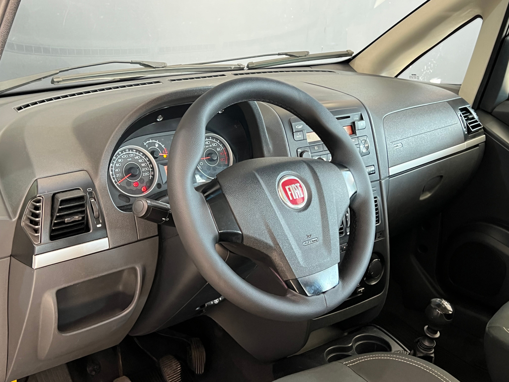 Fiat Idea Cinza