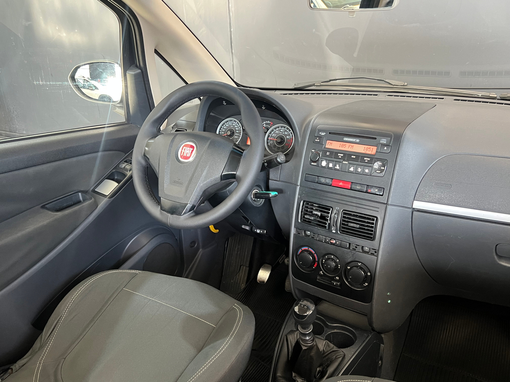 Fiat Idea Cinza