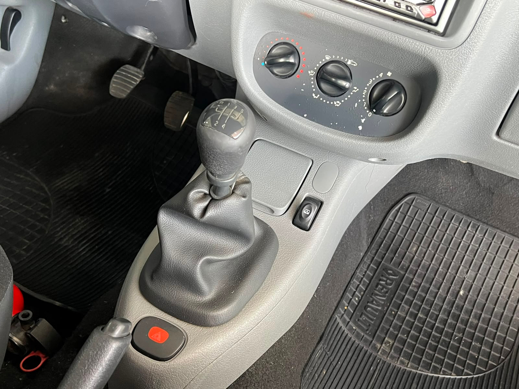 Renault Clio Prata