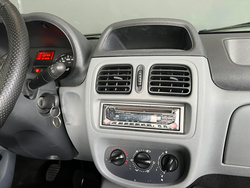Renault Clio Prata