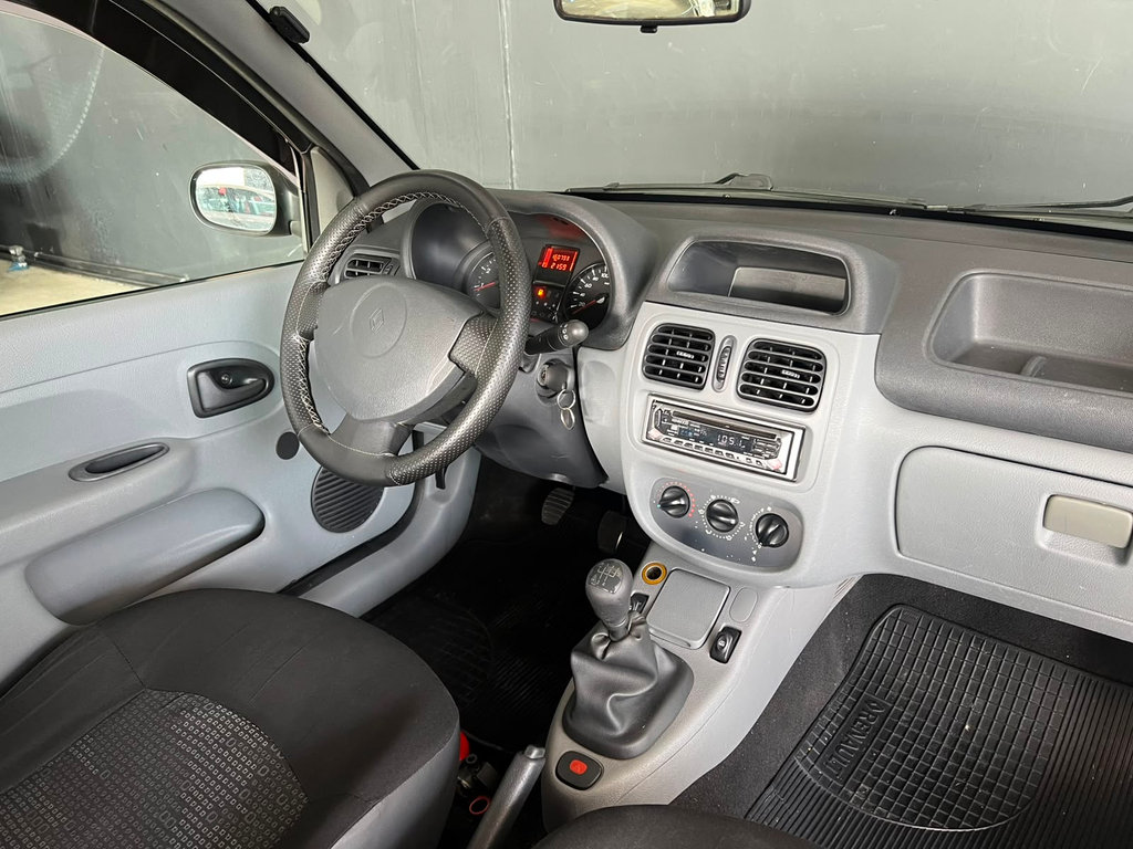 Renault Clio Prata