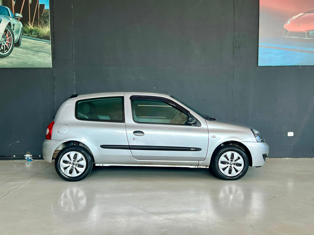 Renault Clio Prata