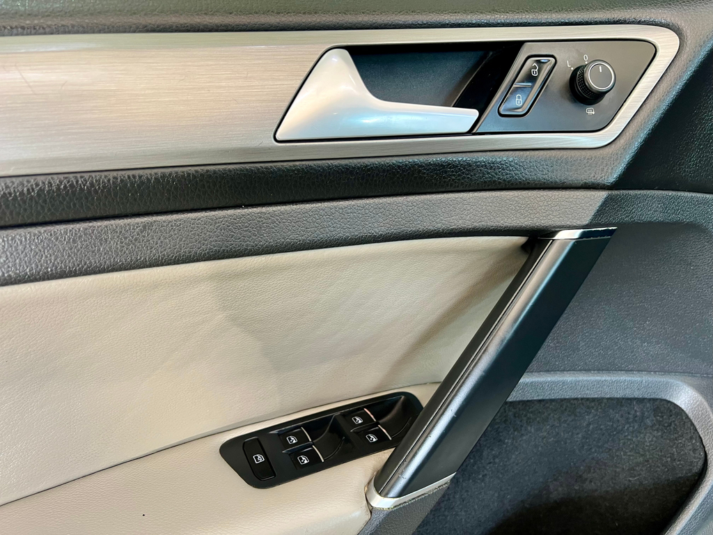 Volkswagen Golf Prata