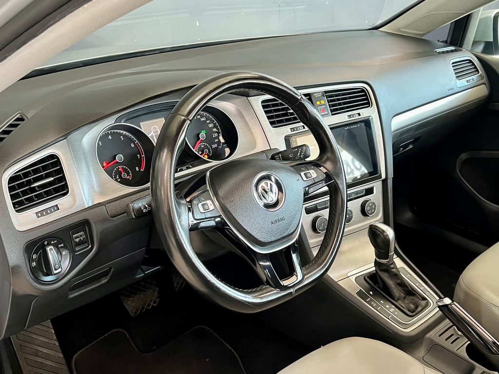 Volkswagen Golf Prata
