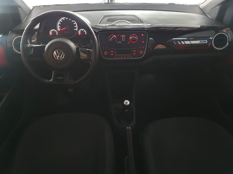 Volkswagen Up! Vermelho