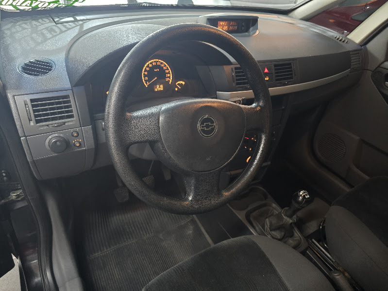 Chevrolet Meriva Preto