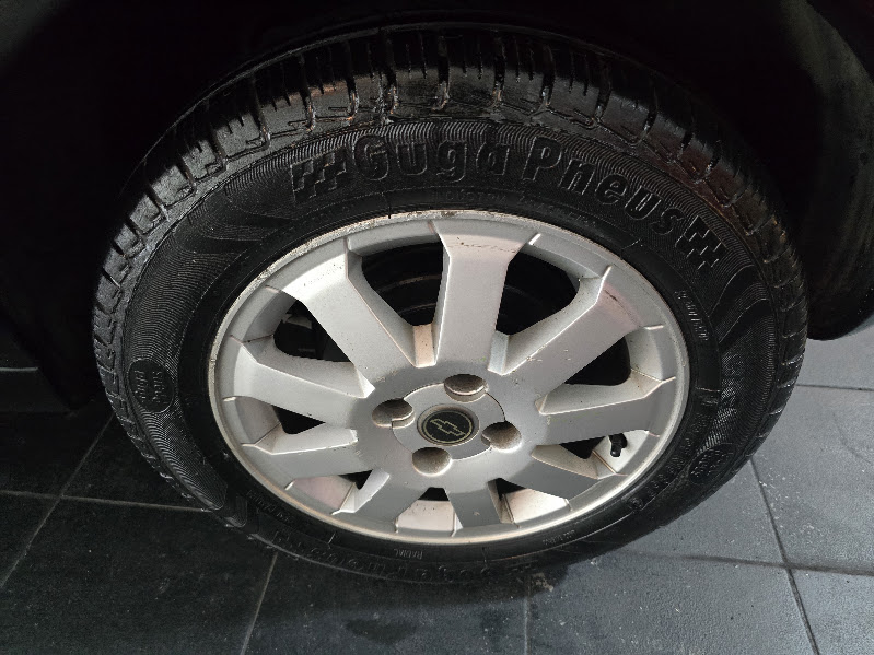 Chevrolet Meriva Preto