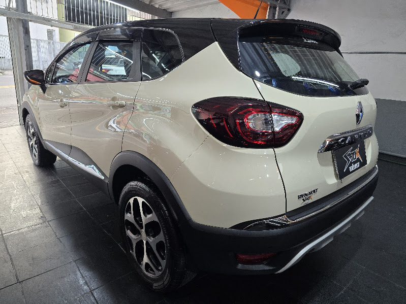 Renault Captur Bege