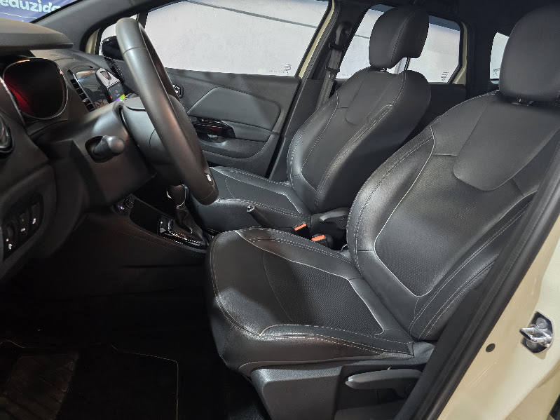 Renault Captur Bege