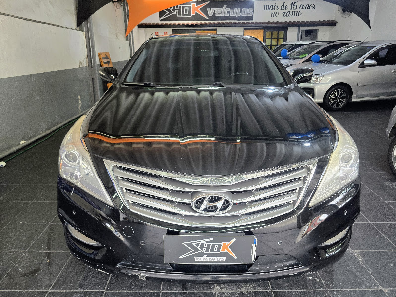 Hyundai Azera Preto