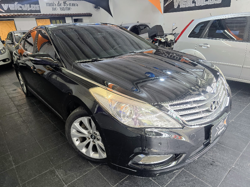 Hyundai Azera Preto