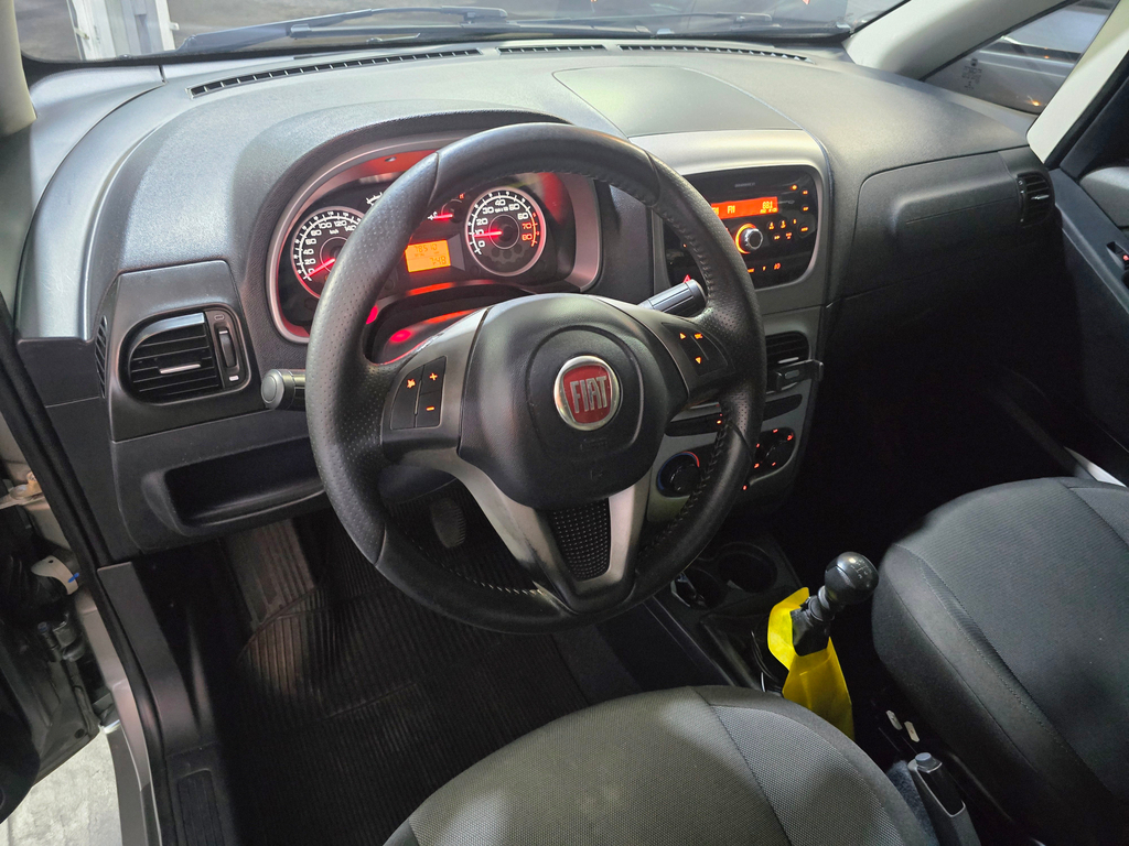 Fiat Idea Cinza