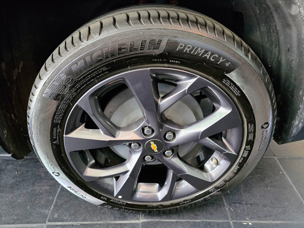 Chevrolet Montana Vermelho
