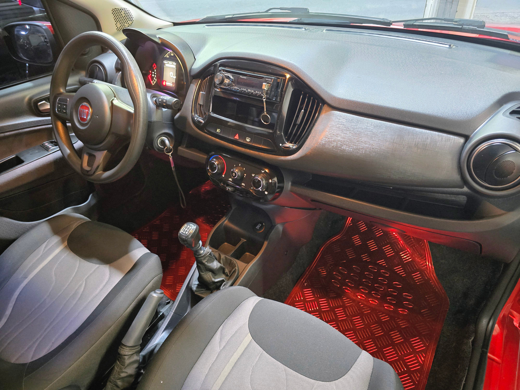 Fiat Uno Vermelho