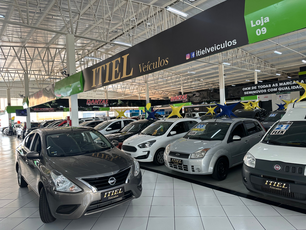 foto do veículo Nissan Versa  SV 1.6 16V FLEXSTART 4P AUT.
