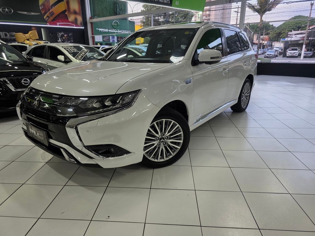 foto do veículo Mitsubishi Outlander  HPE-S 3.0 V6 4X4 5P AUT.