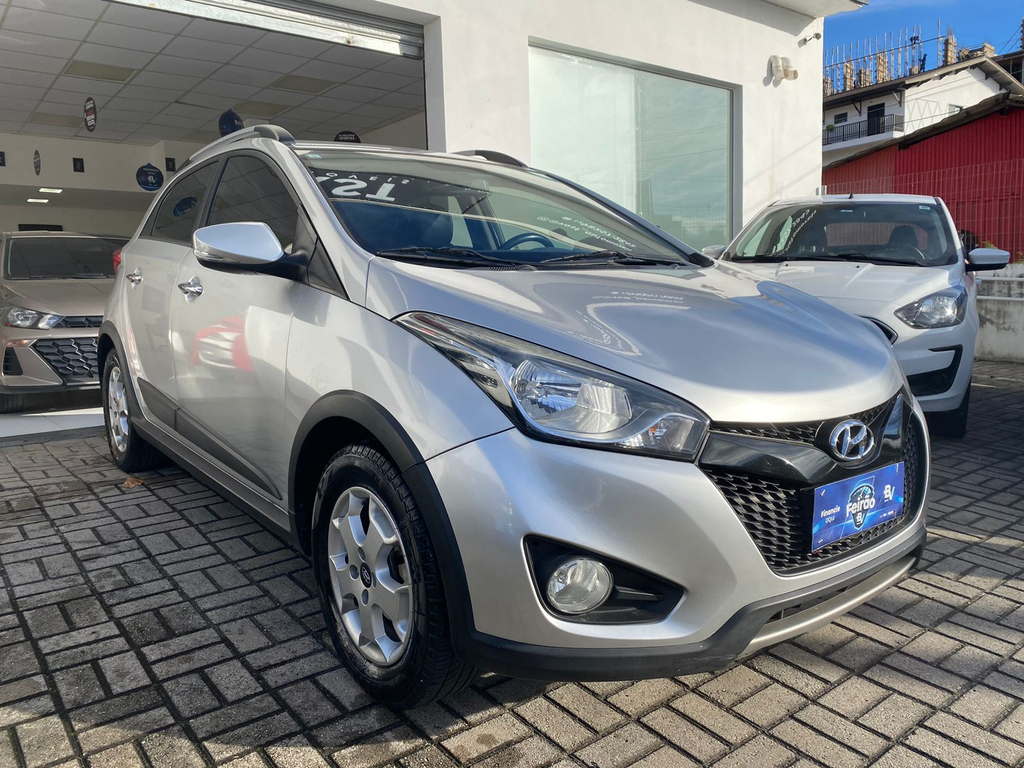 Hyundai HB20X
