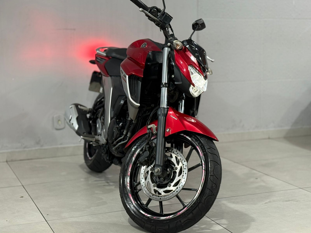 Yamaha FZ25