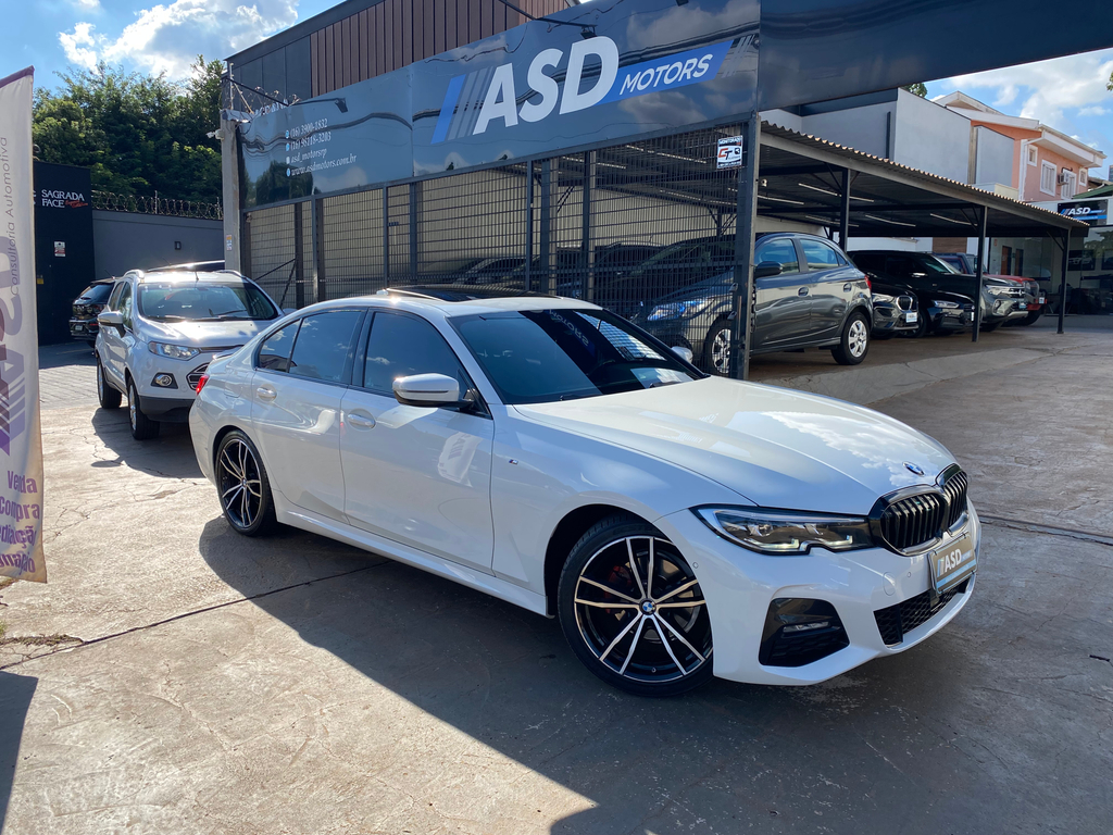 BMW 320i